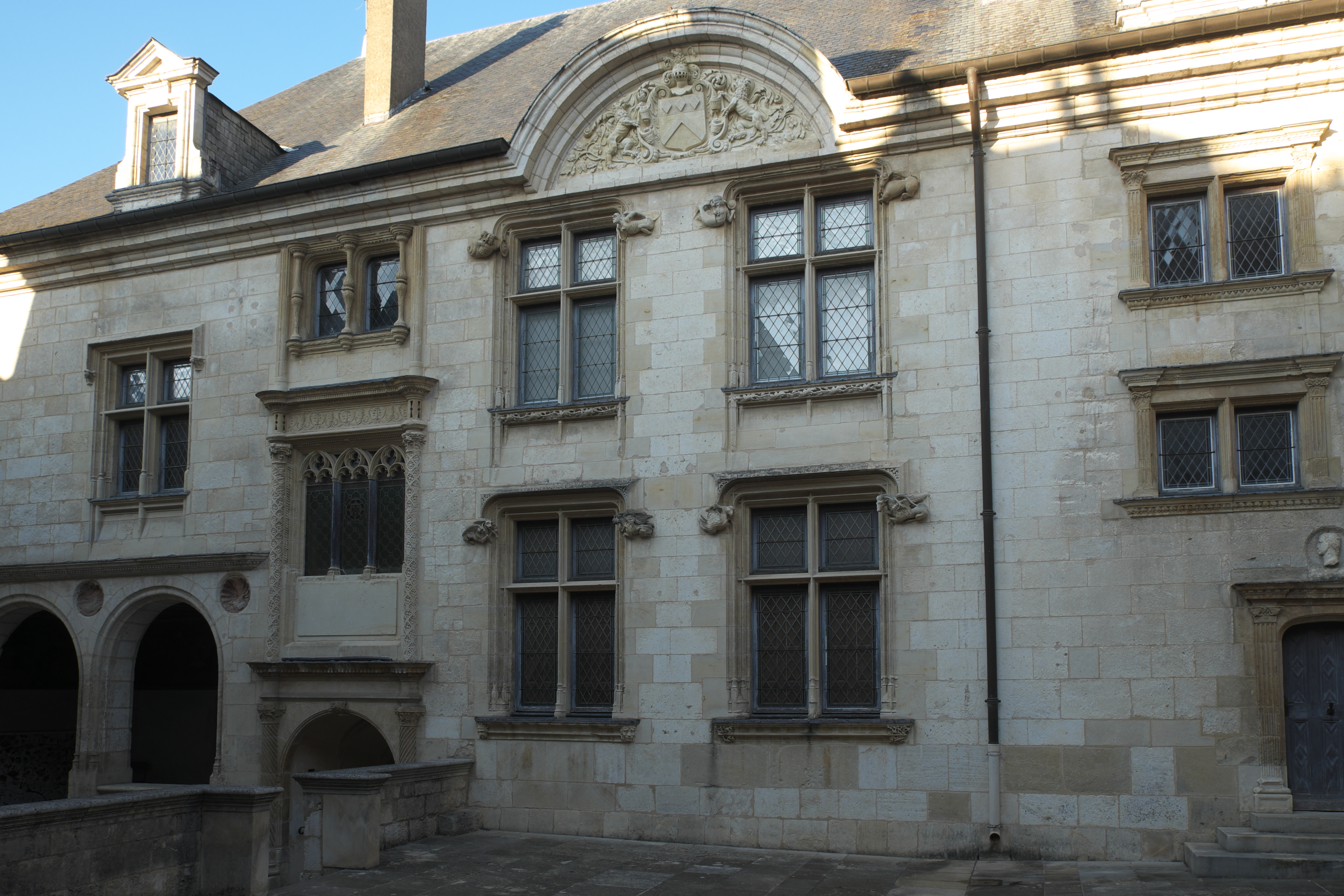 Hôtel Lallemant (Bourges) — architecture civile à Bourges, Cher, classé mh