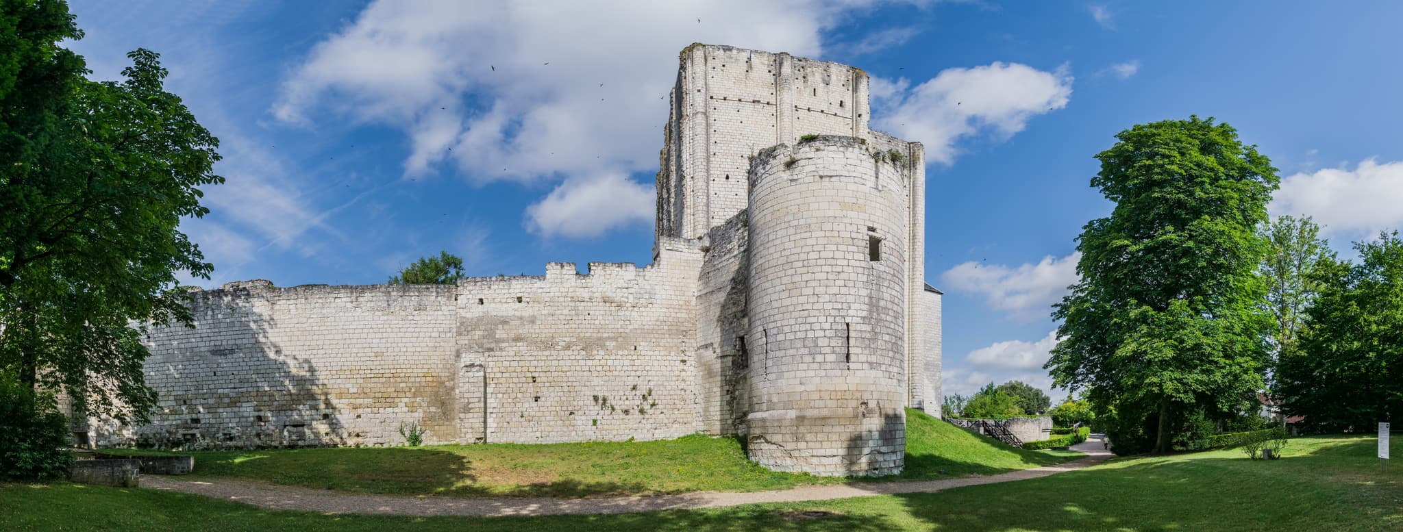 Château de Loches – logis royal — château à Loches, Indre-et-Loire, classé mh