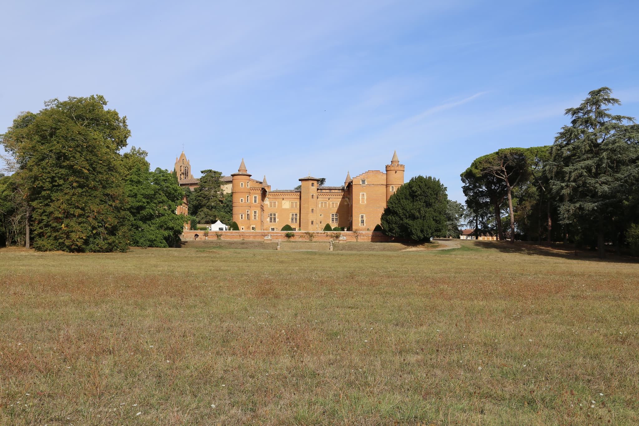 Château de Pibrac — château à Pibrac, Haute-Garonne, intérieur, classé mh
