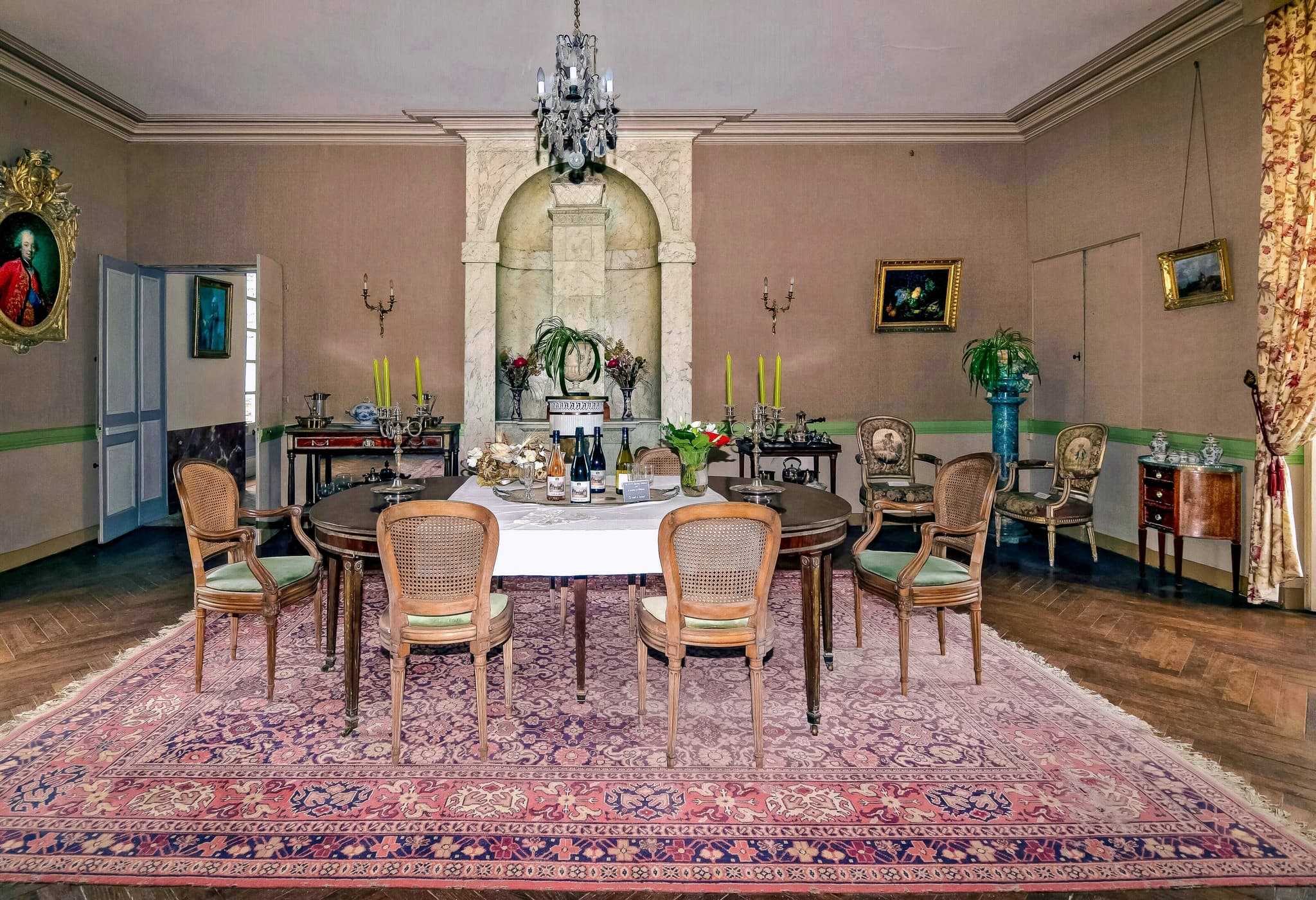 Château de Villesavin — château à Tour-en-Sologne, Loir-et-Cher, intérieur, classé mh