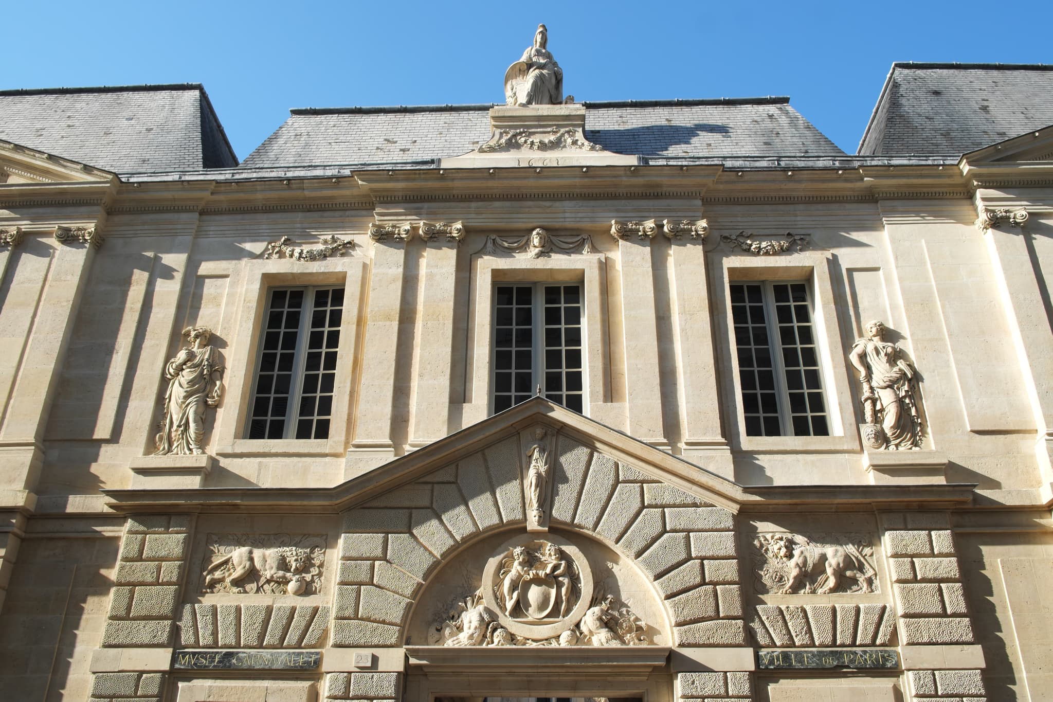 Hôtel Carnavalet — architecture civile à Paris (3e), Paris, classé mh