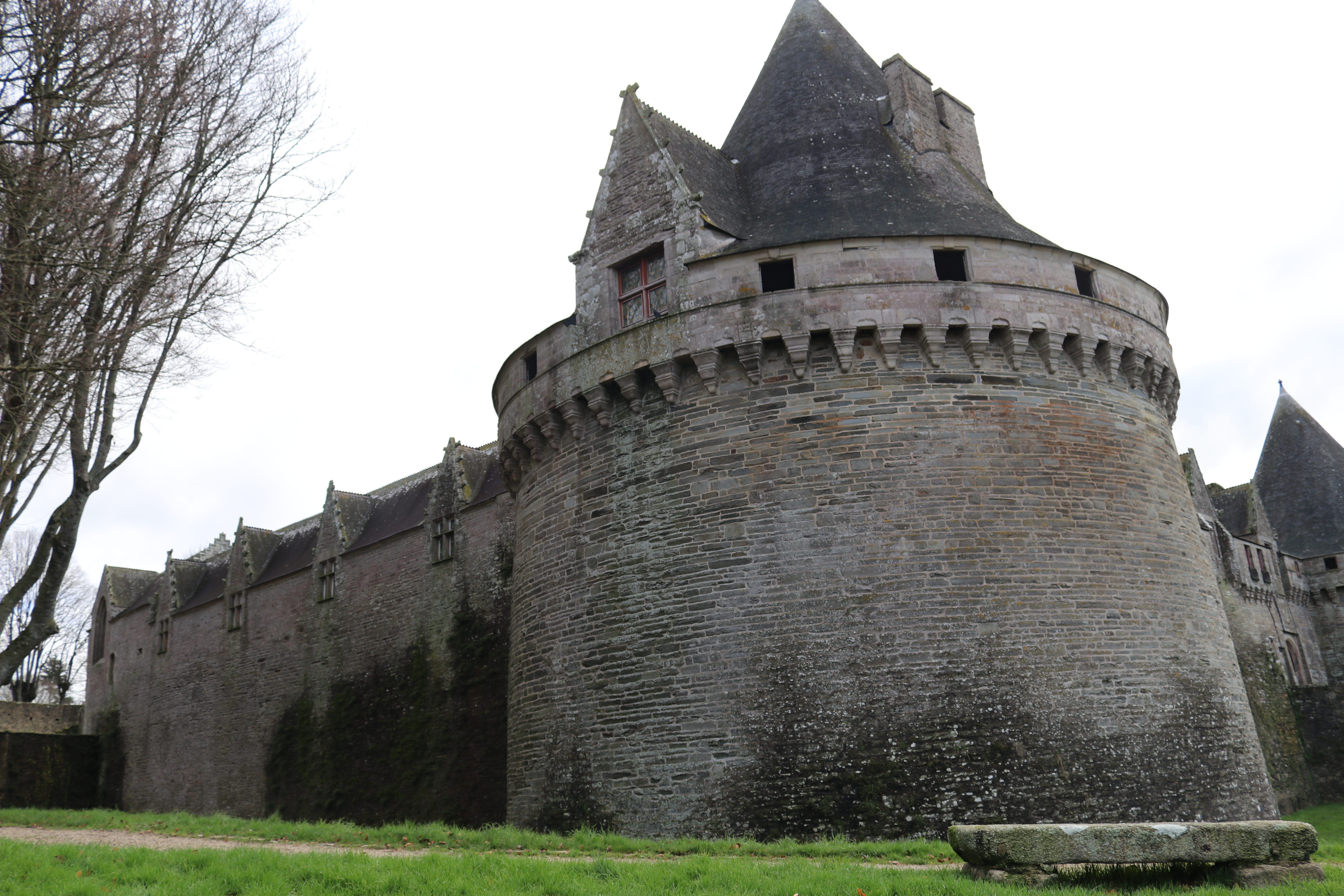 Château de Rohan (Pontivy) — château à Pontivy, Morbihan, classé mh