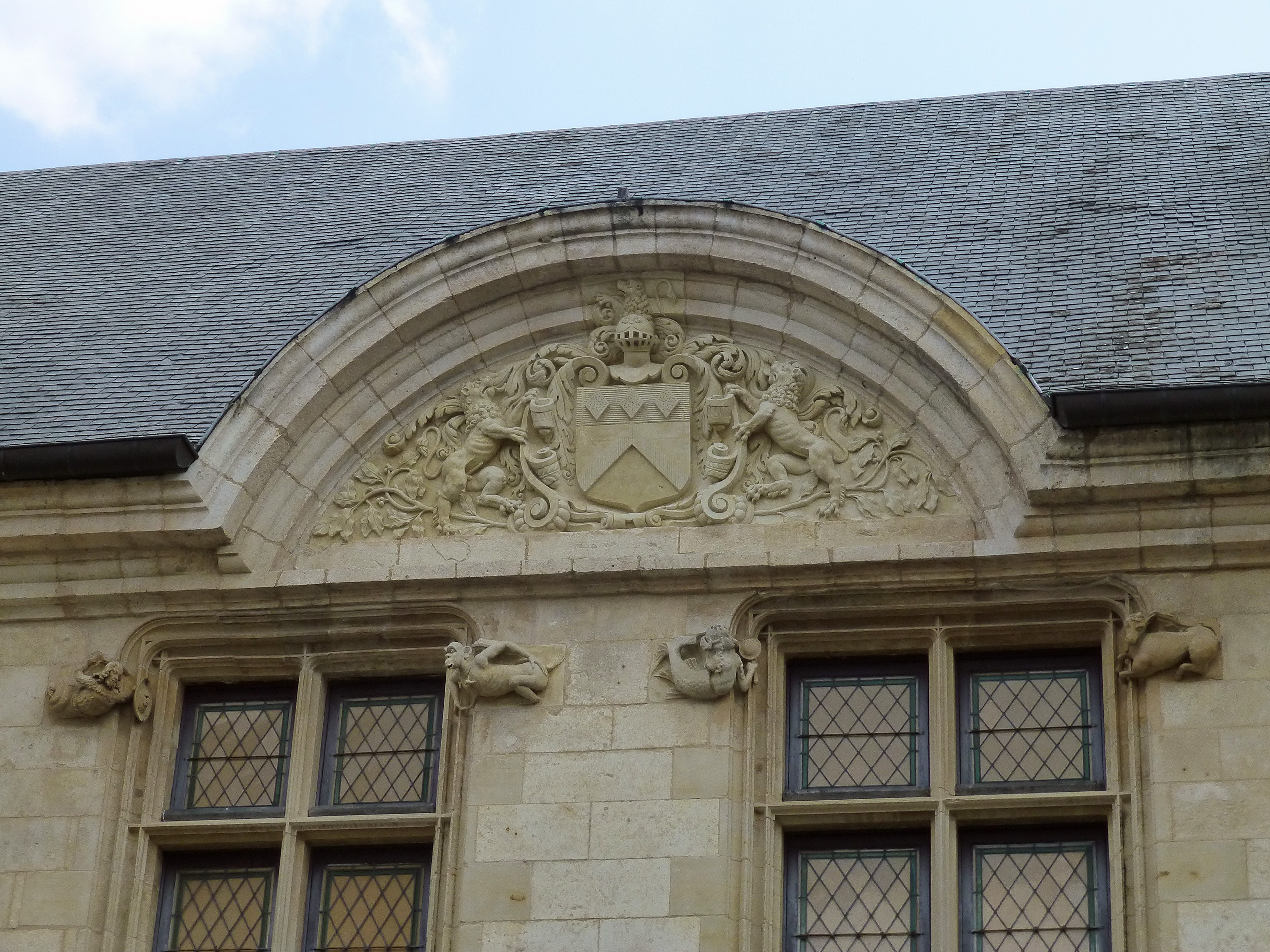 Hôtel Lallemant (Bourges) (Bourges) Hôtel Lallemant (Bourges) — architecture civile à Bourges, Cher, façade, classé mh
