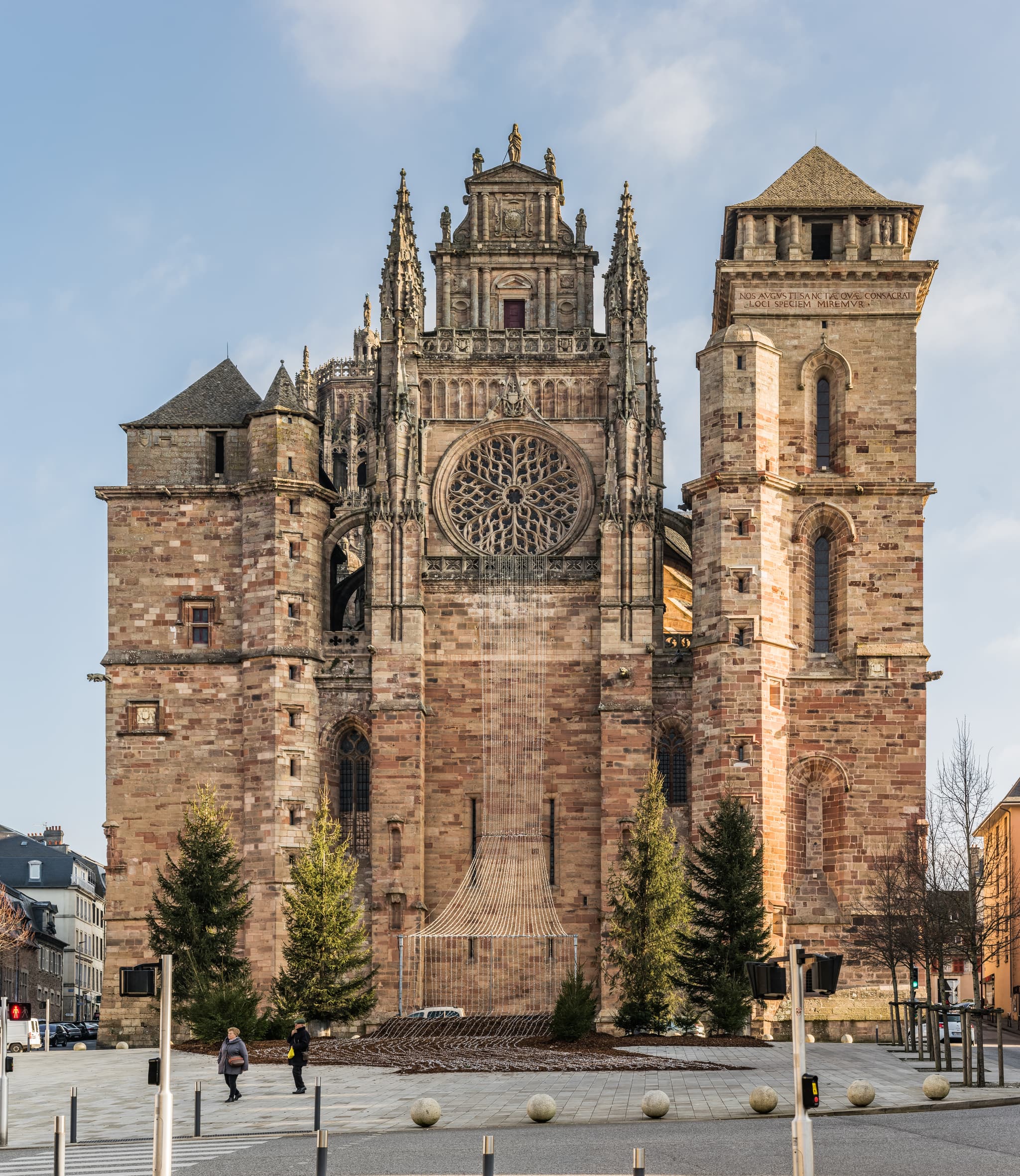 Cathédrale de Rodez – clocher — édifice religieux à Rodez, Aveyron, façade, classé mh