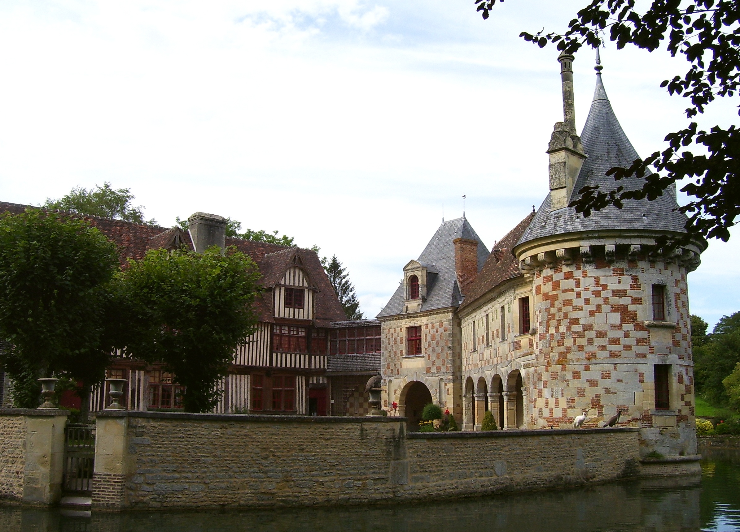Manoir de Saint-Germain-de-Livet — château à Saint-Germain-de-Livet, Calvados, classé mh