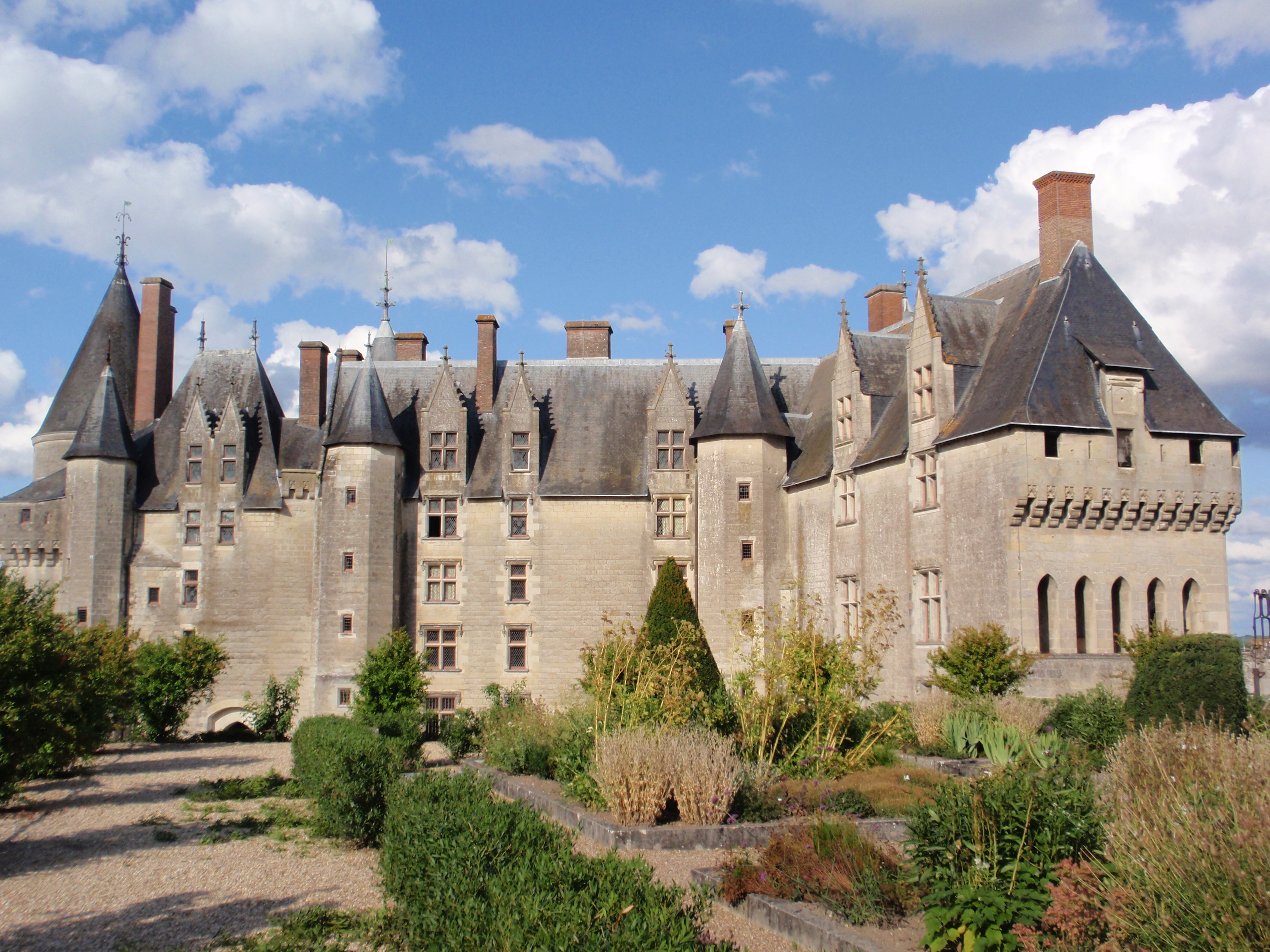 Château de Langeais (Langeais) Château de Langeais — château à Langeais, Indre-et-Loire, façade, classé mh