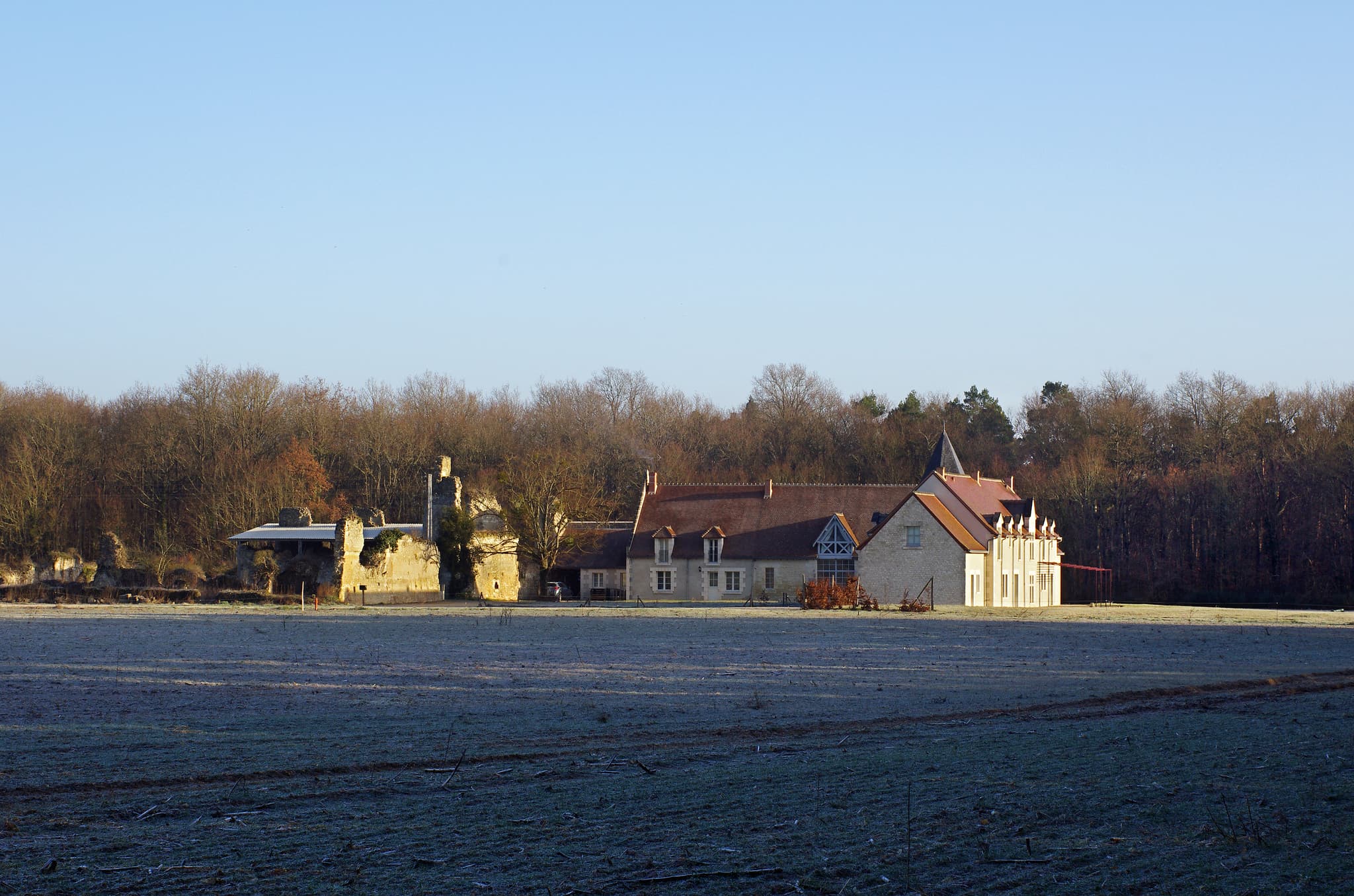 Château de Gué-Péan (Monthou-sur-Cher) Château de Gué-Péan — château à Monthou-sur-Cher, Loir-et-Cher, classé mh